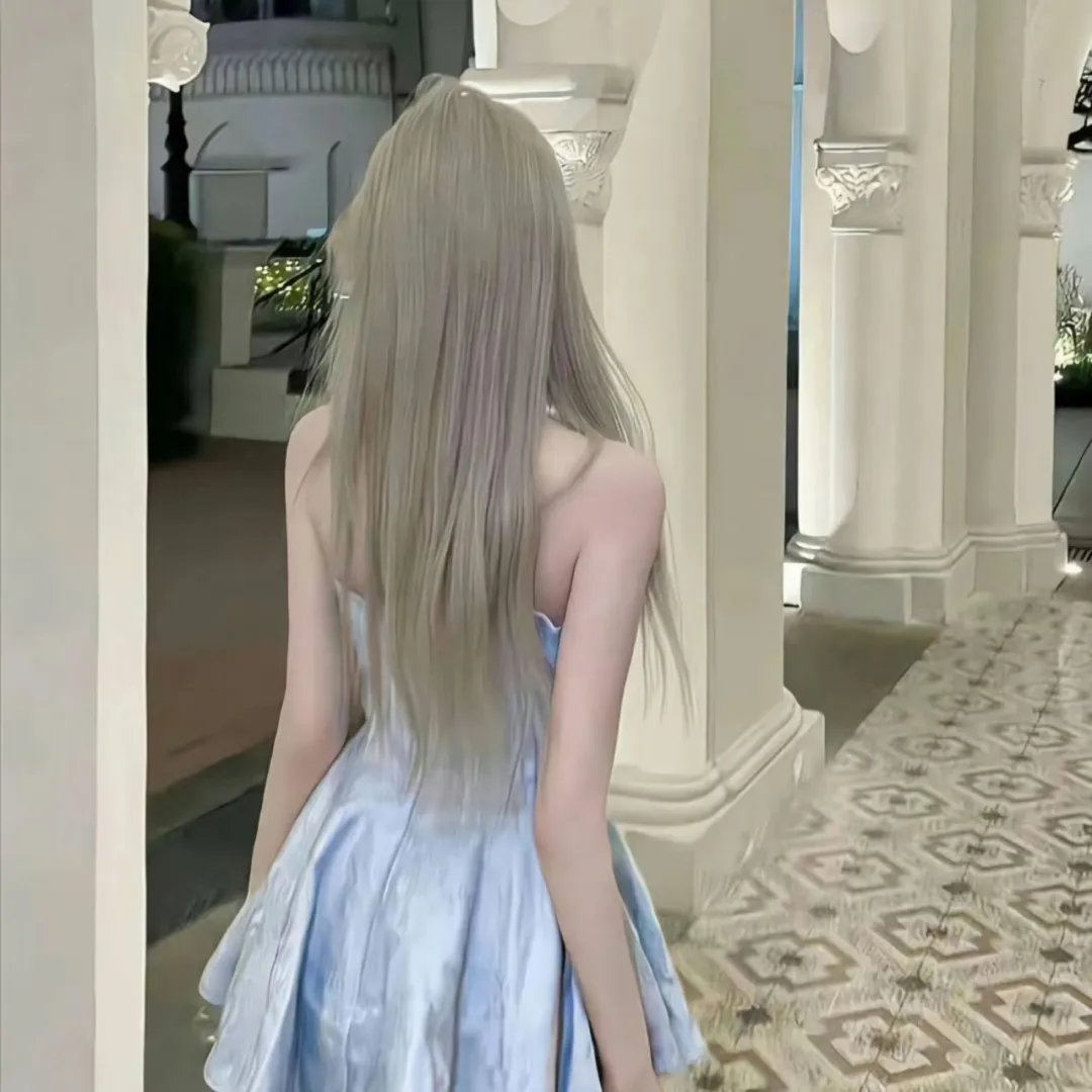 小犬与女孩